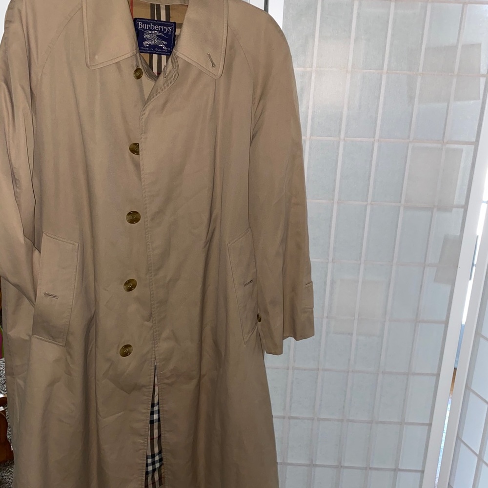 Burberry Trench coat